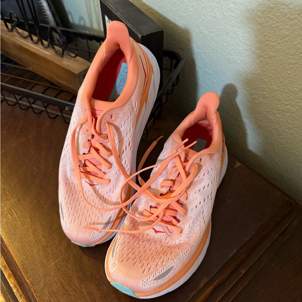 Women's Hoka Clifton 8 (F27221H) Shoes Canteloupe/Silver Peony color size 7.5B